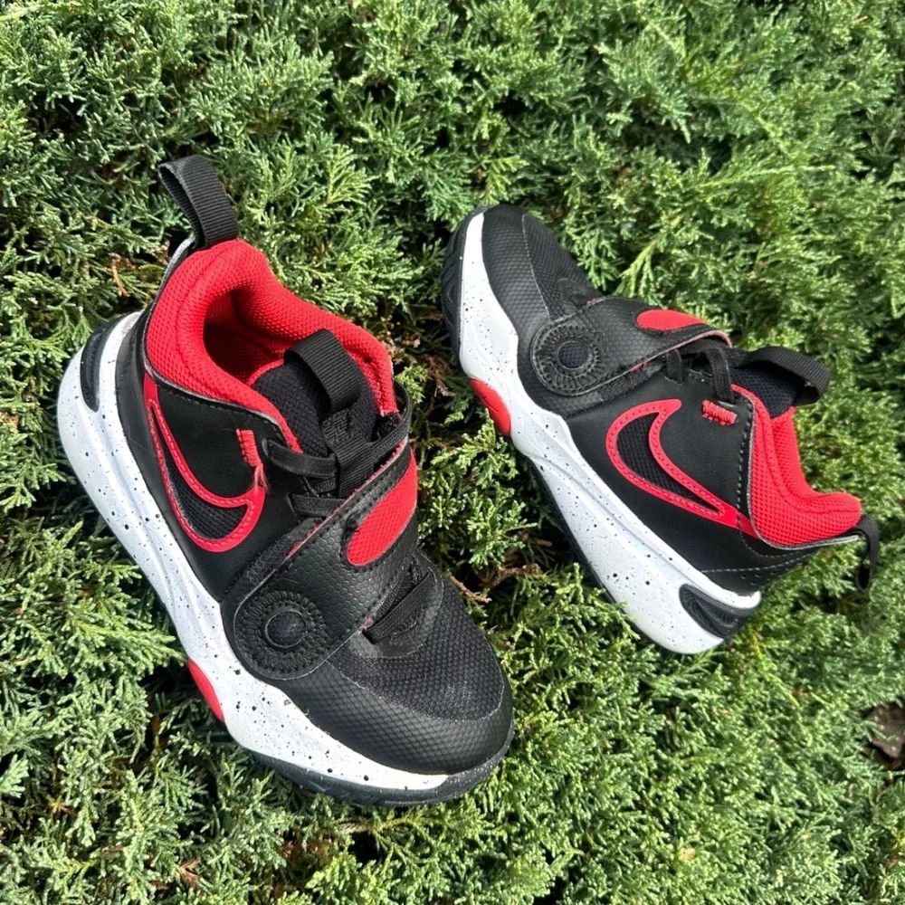 Nike Team Hustle D 11 Toddler Boy Sneakers Size 11 Black Red White Shoes